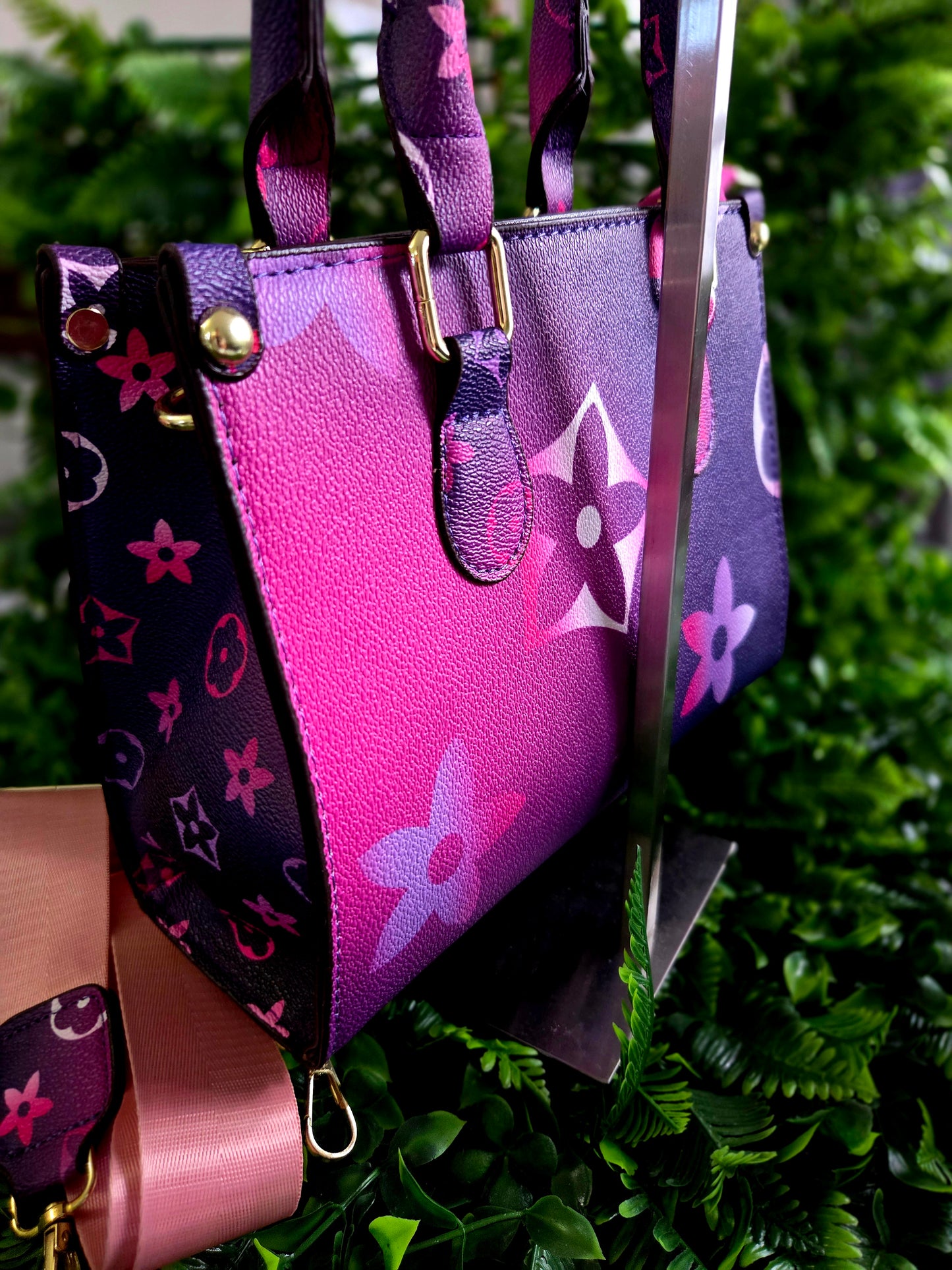 Carteras con diferentes tonalidades