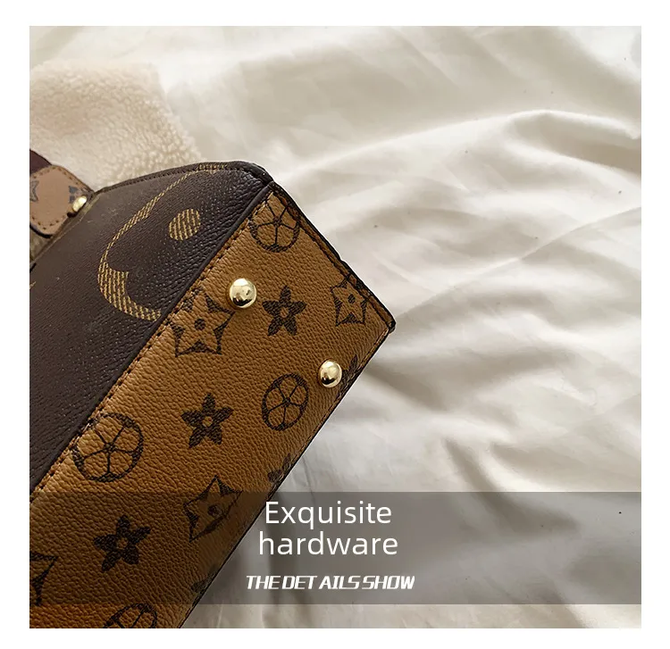 Carteras con diferentes tonalidades