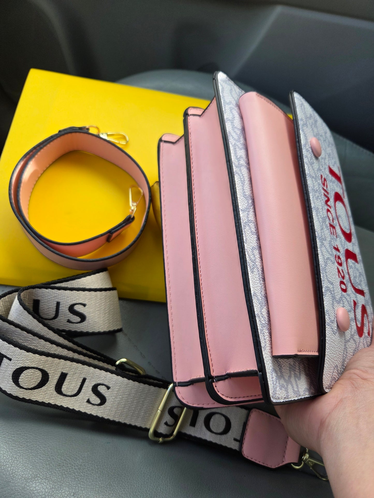 Cartera Viajera